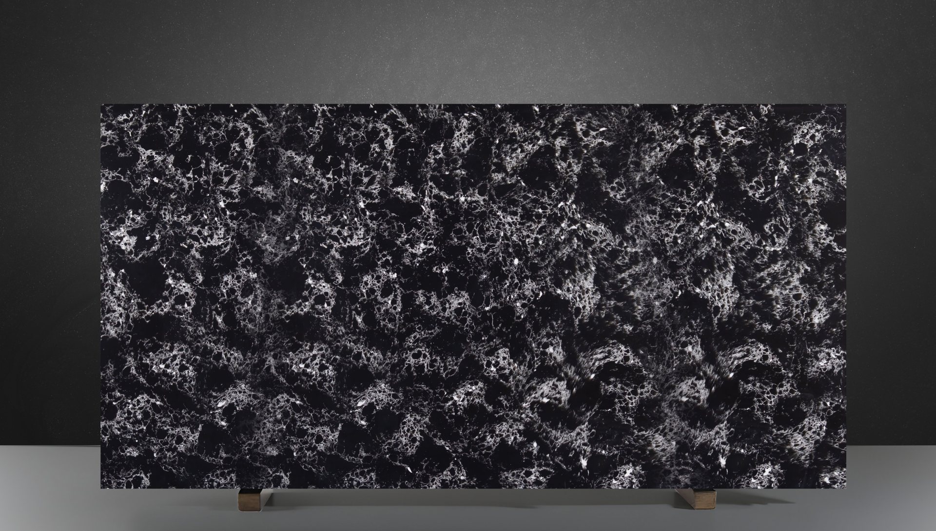 Nero Mistral slab